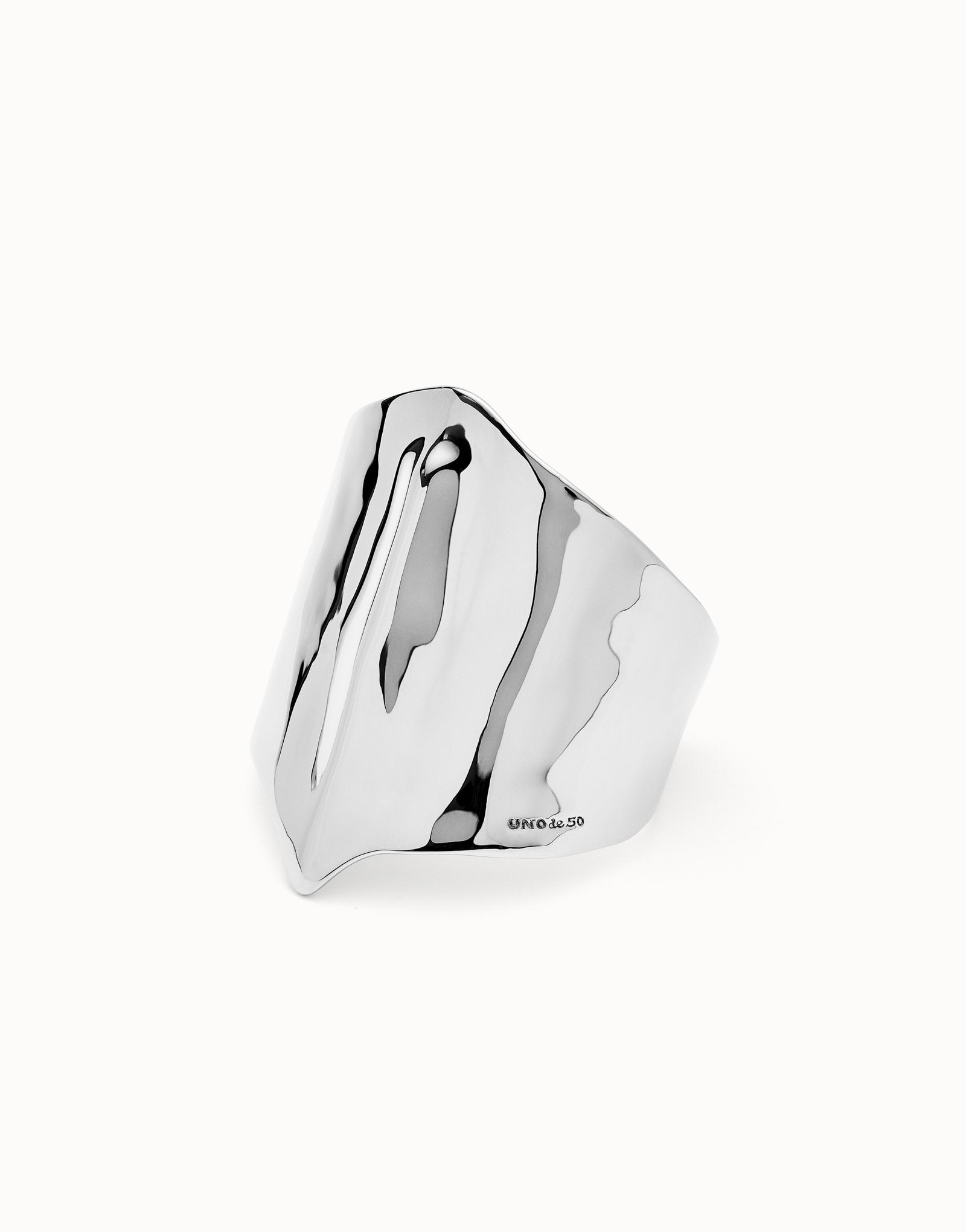 Manta Cuff