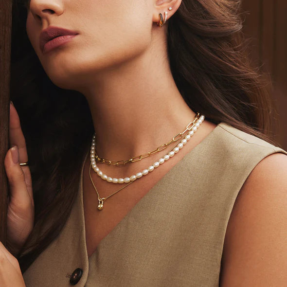 Gold Lobster Clasp Shell Pearl Necklace, view 2