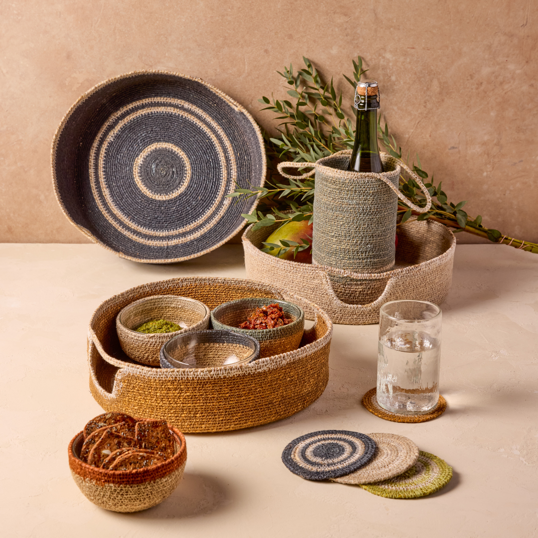 Hydra Woven Seagrass Tray, view 3