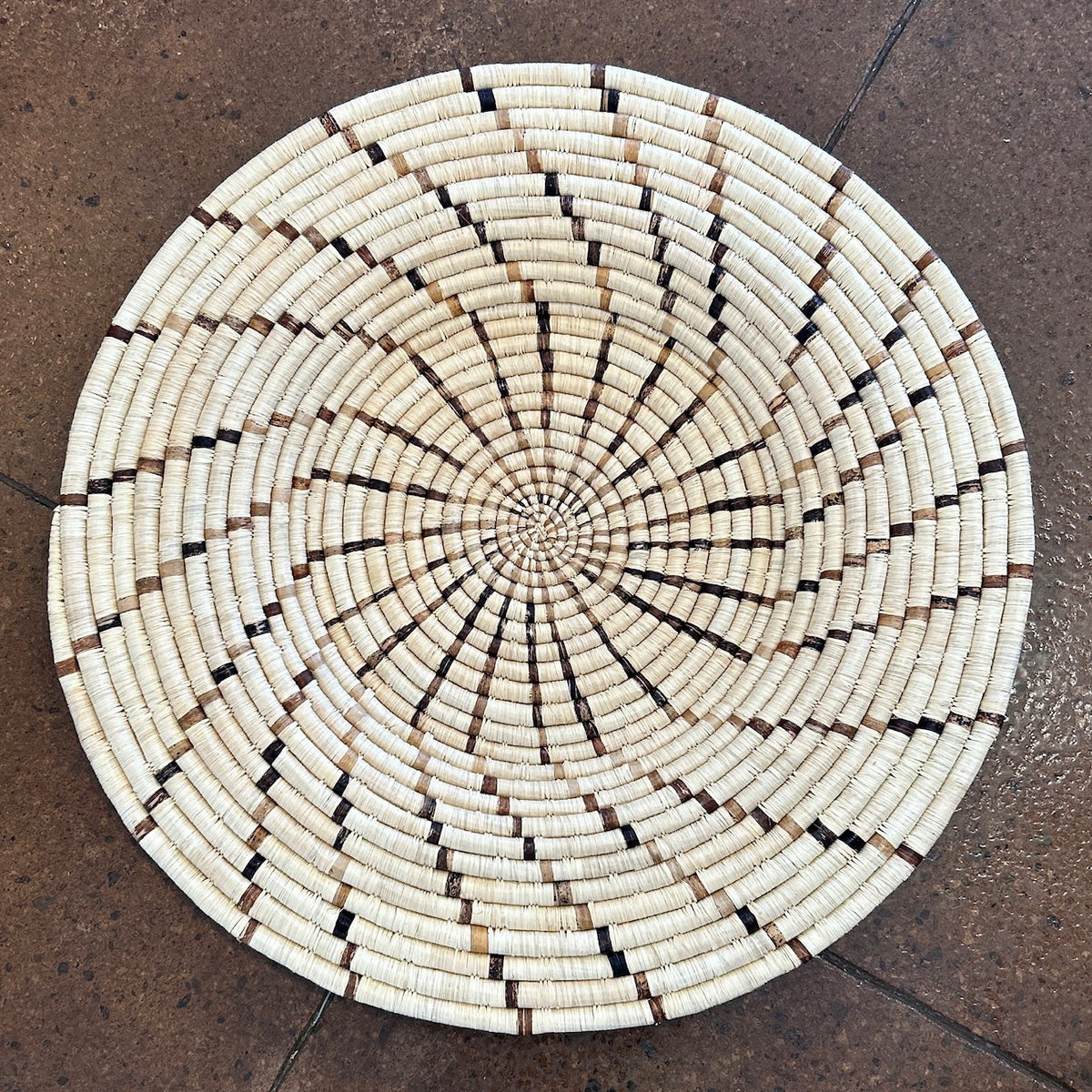 Kazi 27" Wall Art Plate Asst