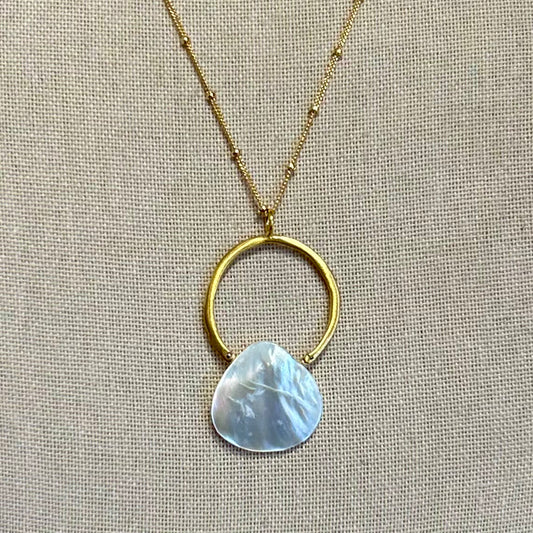 Circle w/ Mother Of Pearl Necklace