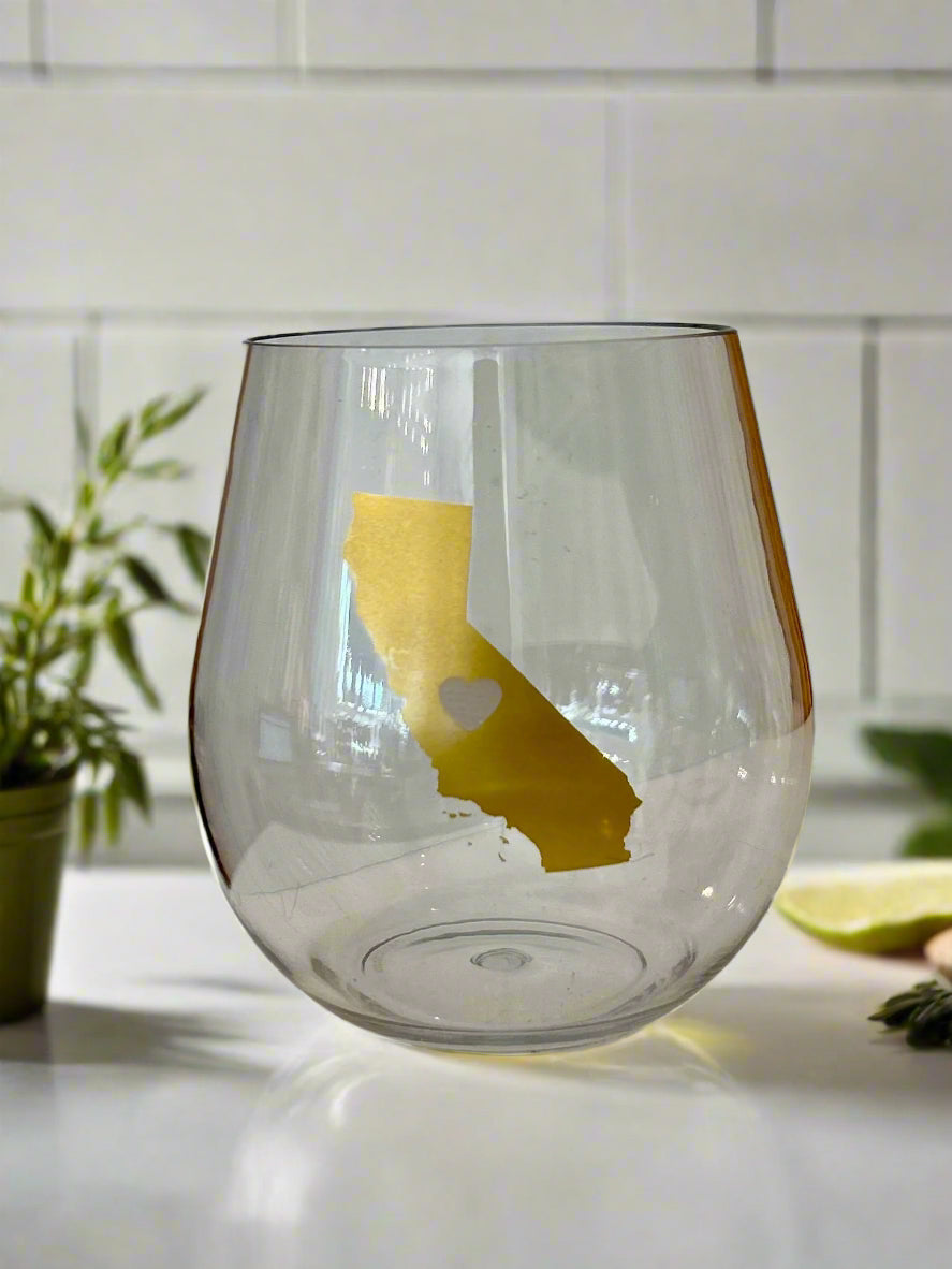 CA Heart Wine Glass