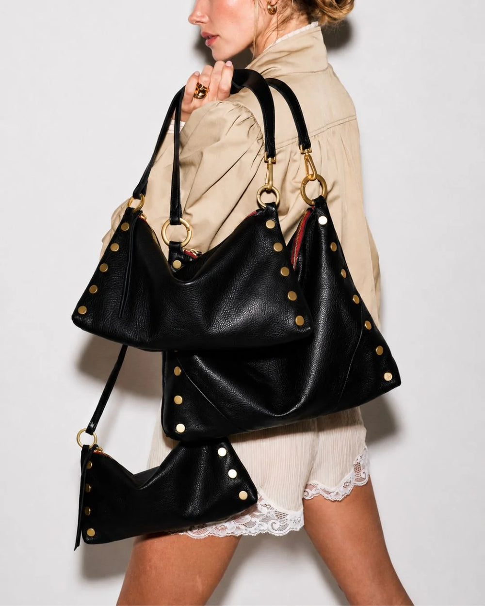 Kyle Med Black/Brushed Gold Red Zip