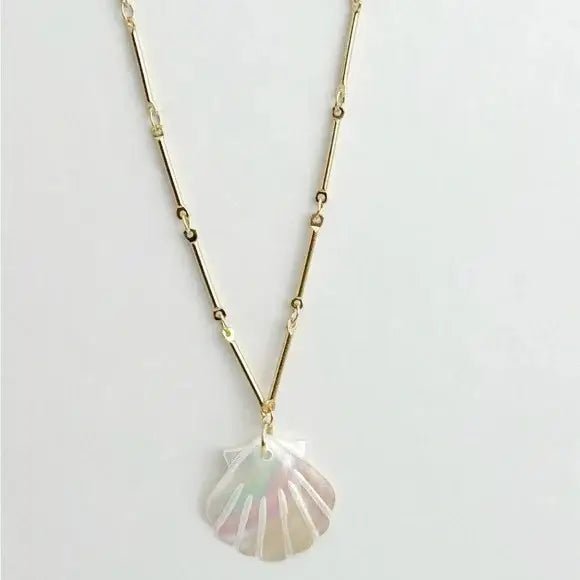 Muna Shell Necklace