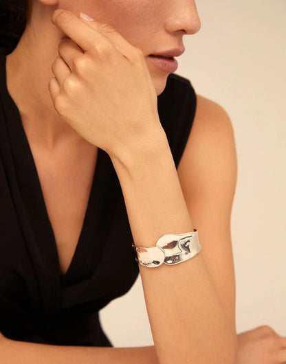 Olas Cuff, view 2