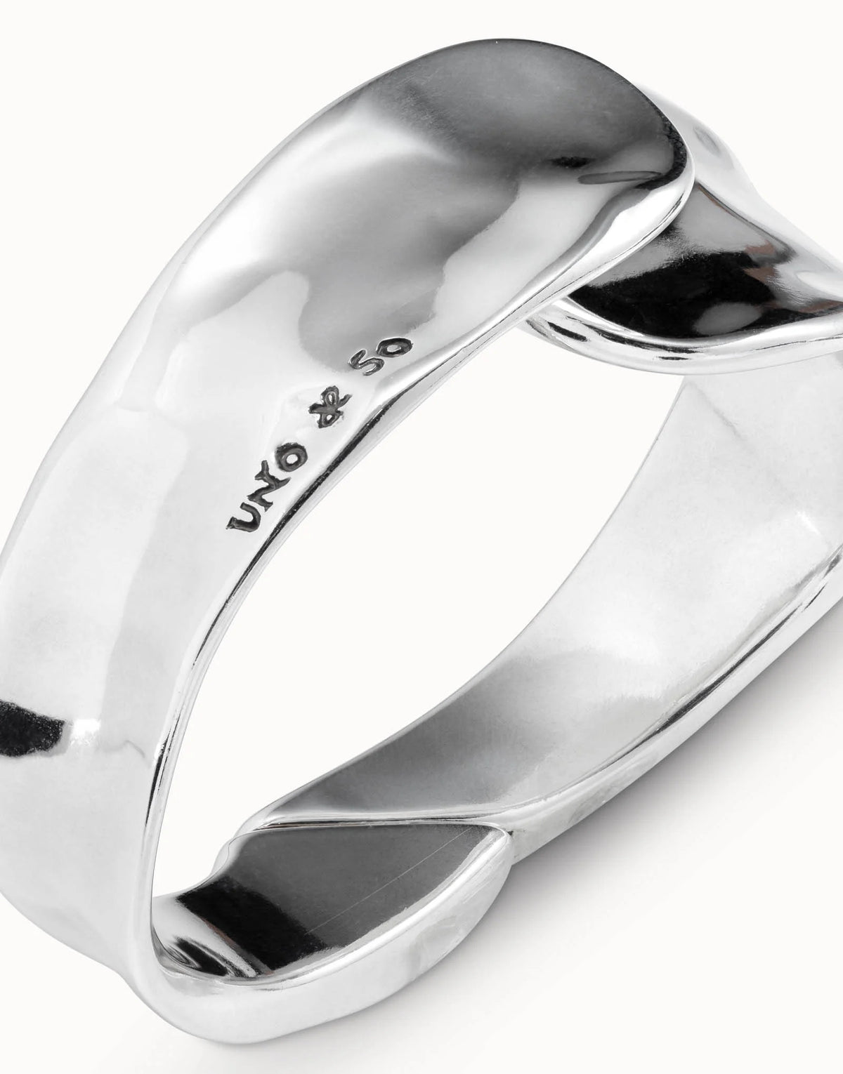 Olas Cuff, view 4