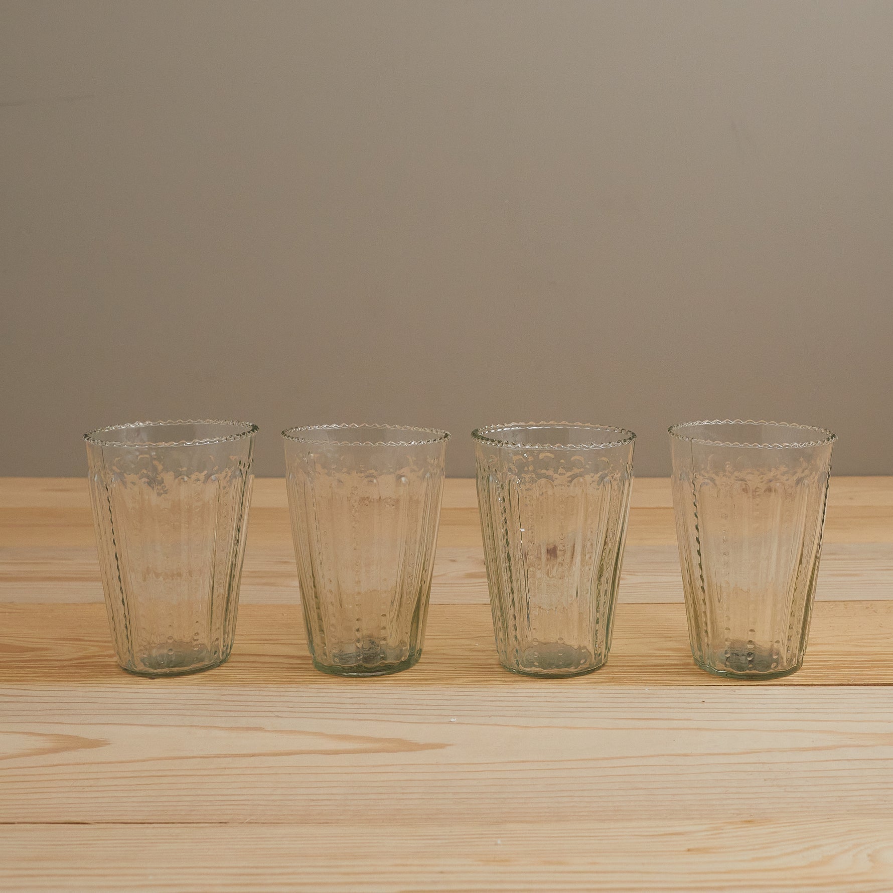 Ruffle Glass Tumbler