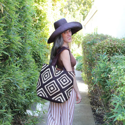 Seychelle Diamond Pattern Bag, view 3