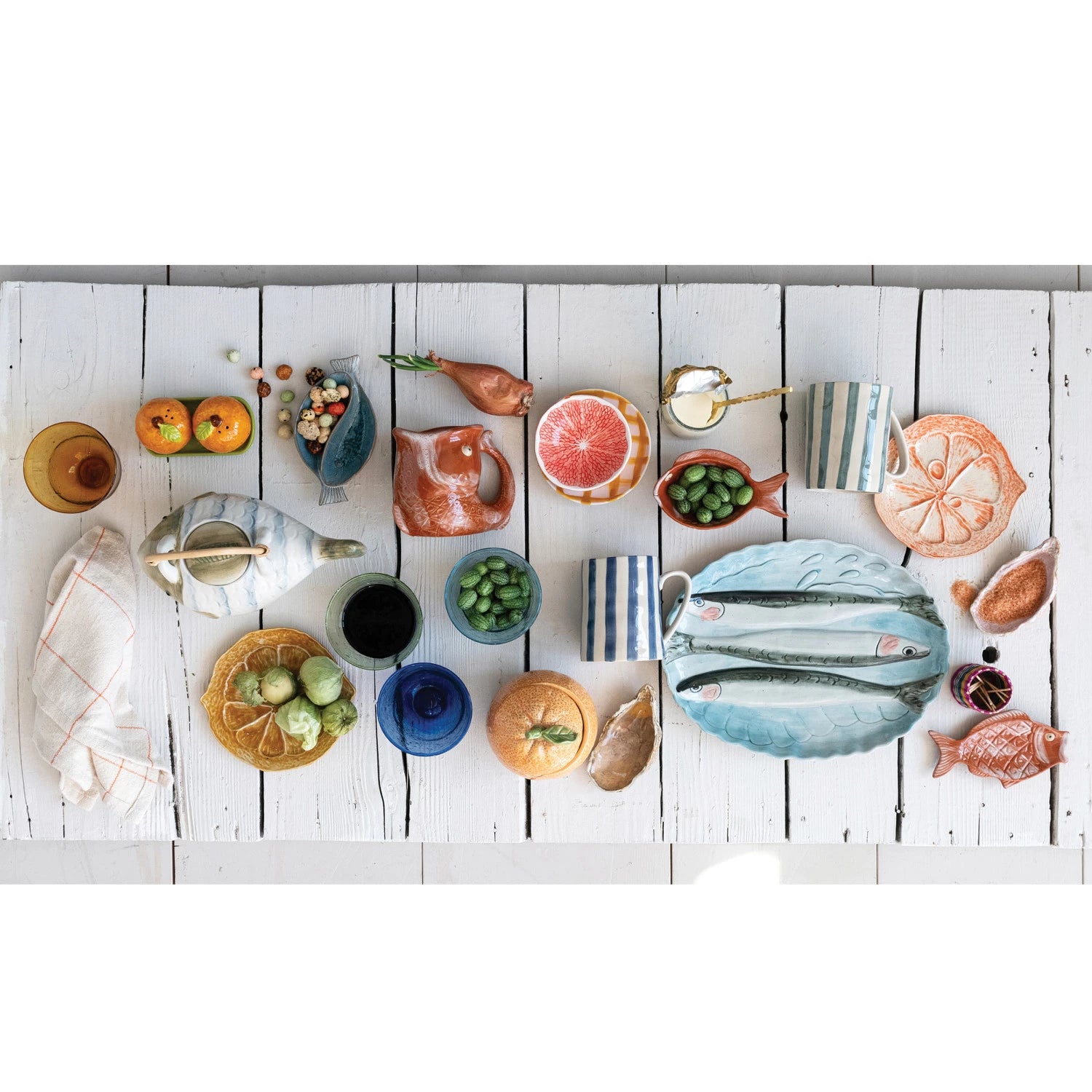 Stoneware Scalloped Fish Plate