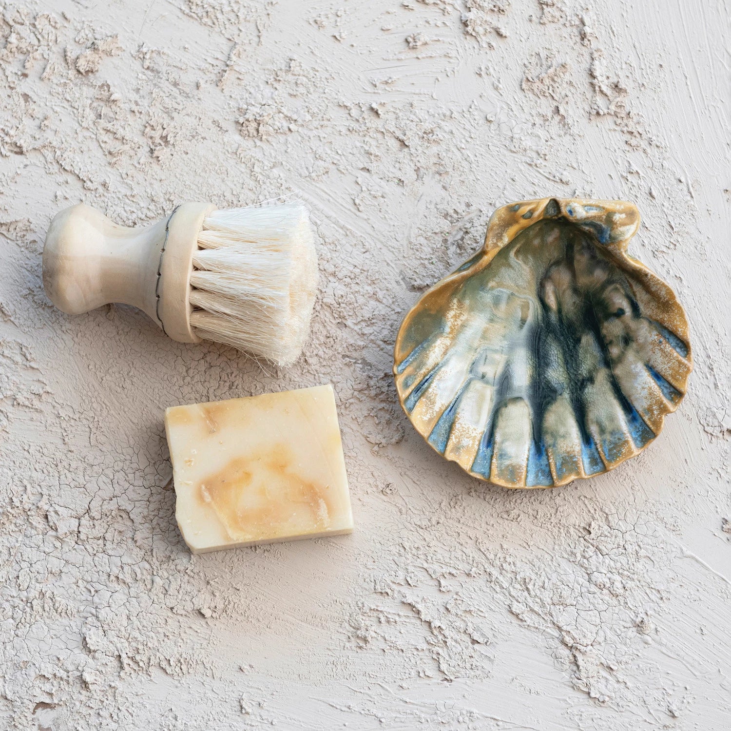 Stoneware Shell Dish