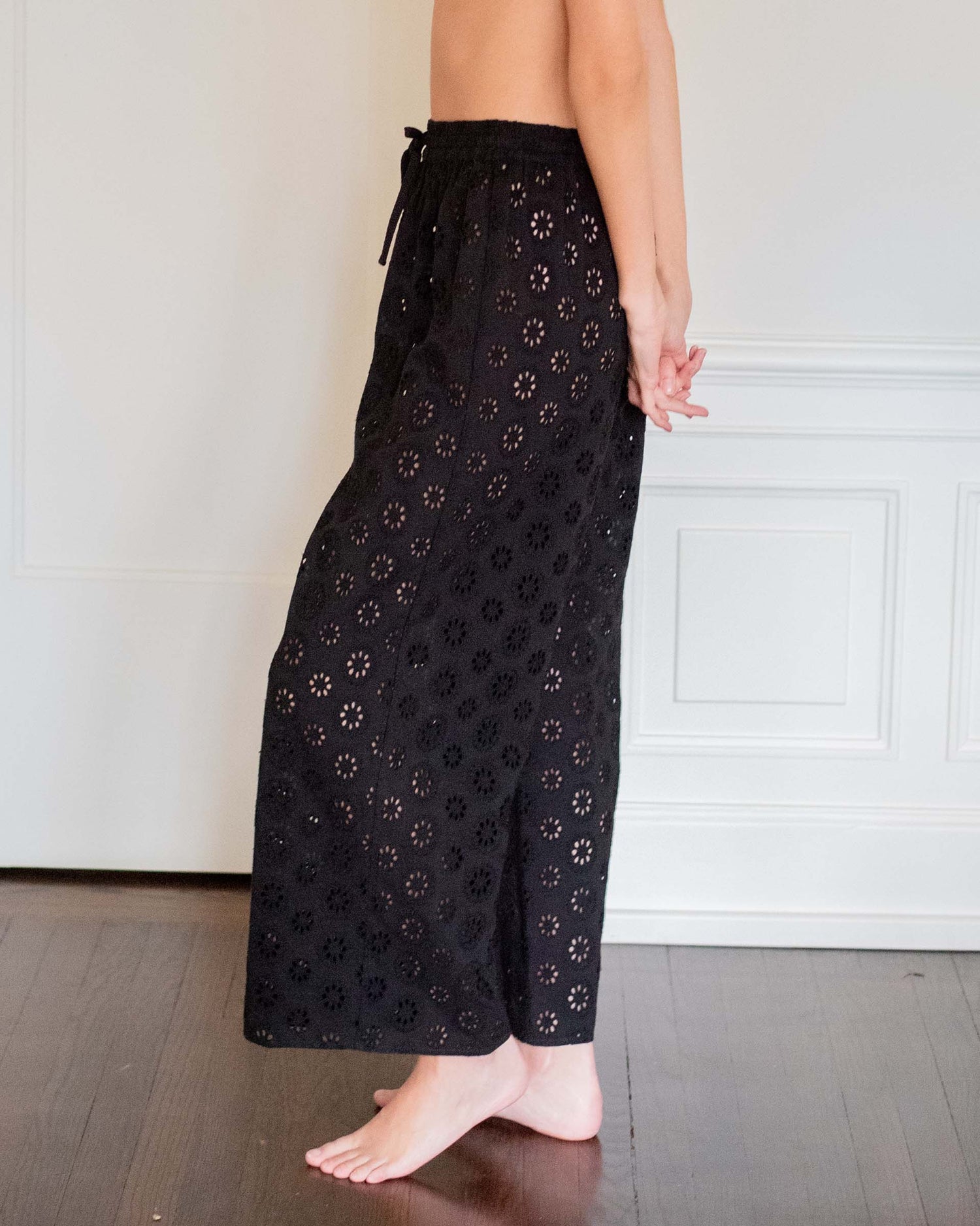 Daisy Eyelet Pant - The Riviera Towel Company