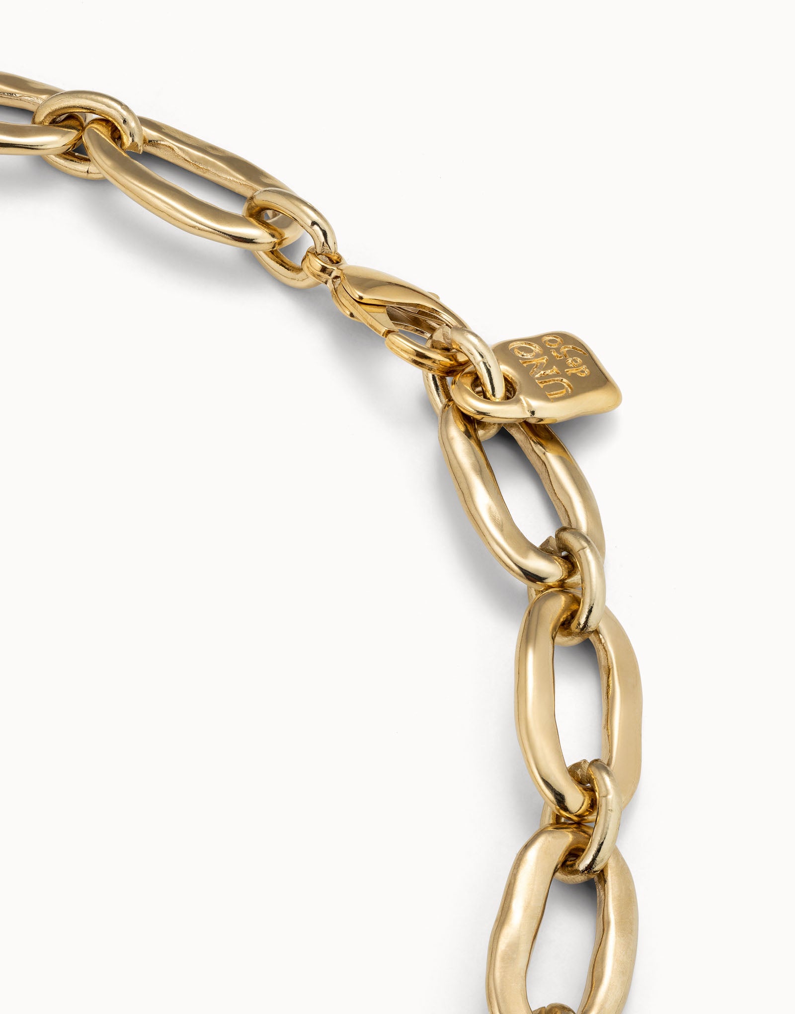 Eslabomba Necklace