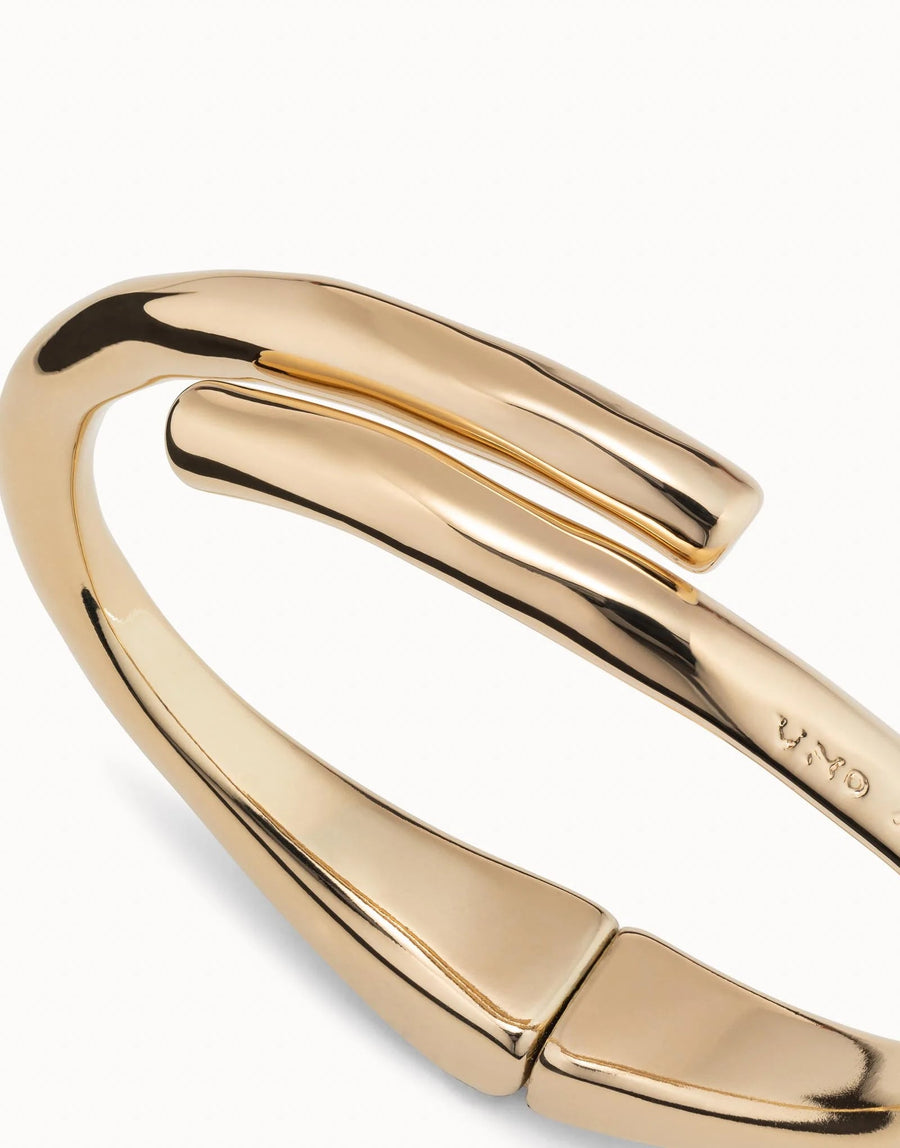 Meeting Point Cuff - The Riviera Towel Company, styled